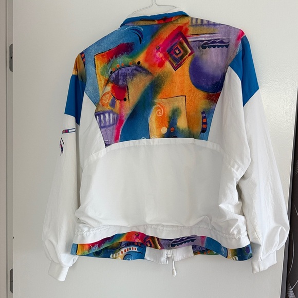 Tail White and Red Jacket - Picture 2 of 5